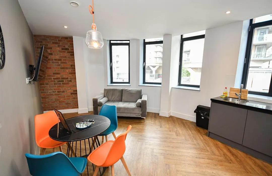 Spacious 2Bed Central Manchester Flat W Security-1